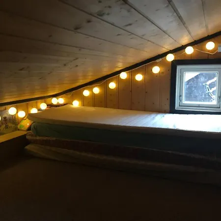 Newly Renovated Near Al Center, Mountains & Tatil Evi Liagardane
