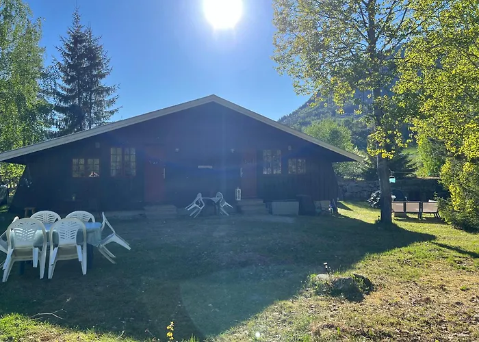 Newly Renovated Near Al Center, Mountains & * Liagardane