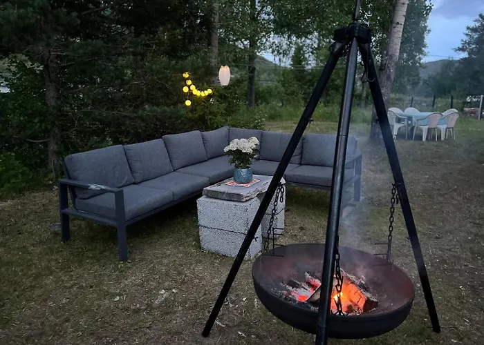 Newly Renovated Near Al Center, Mountains & Liagardane