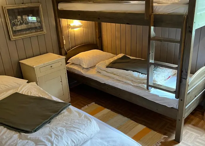 Newly Renovated Near Al Center, Mountains & Liagardane