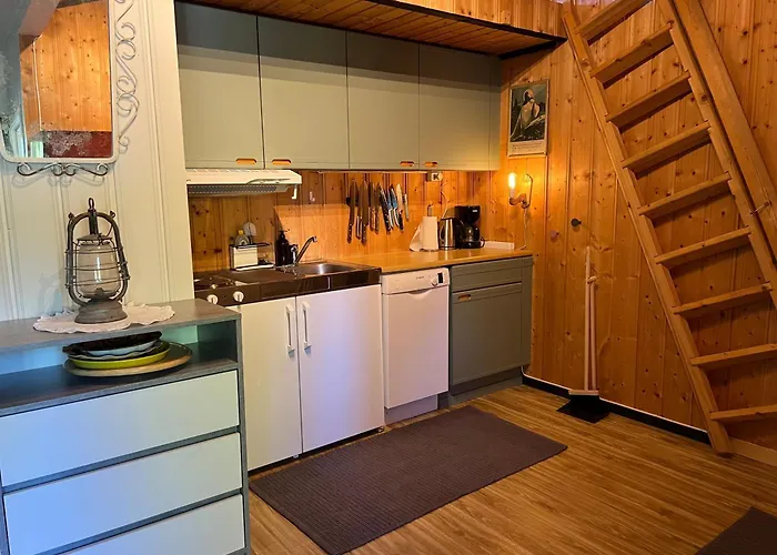 Dom wakacyjny Newly Renovated Near Al Center, Mountains &
